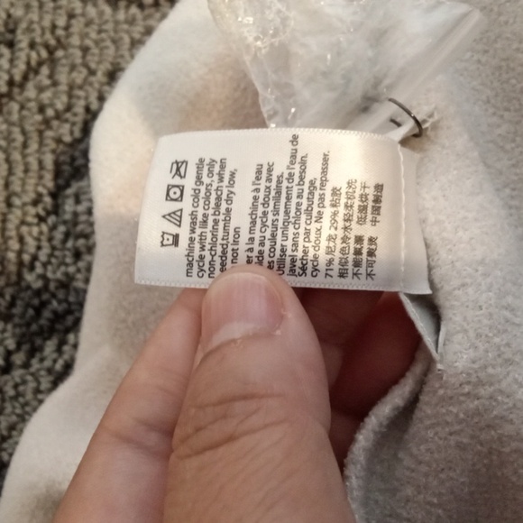 Barefoot Dreams Women's Soft Striped Poncho One Size Viscose Blend - Picture 6 of 7